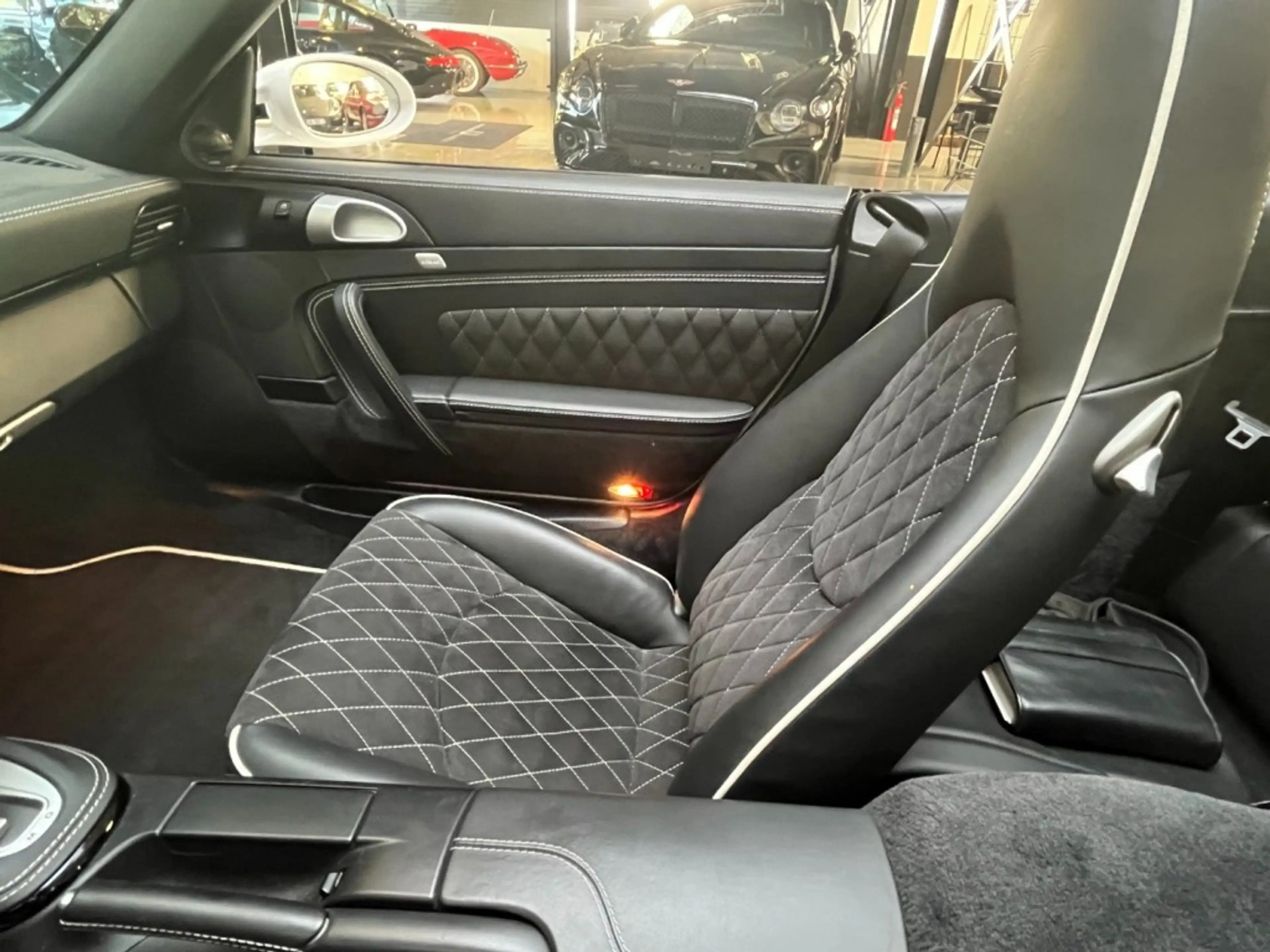 Porsche 997 Carrera 4 Cabriolet (997) â Timeless Elegance — photo 47