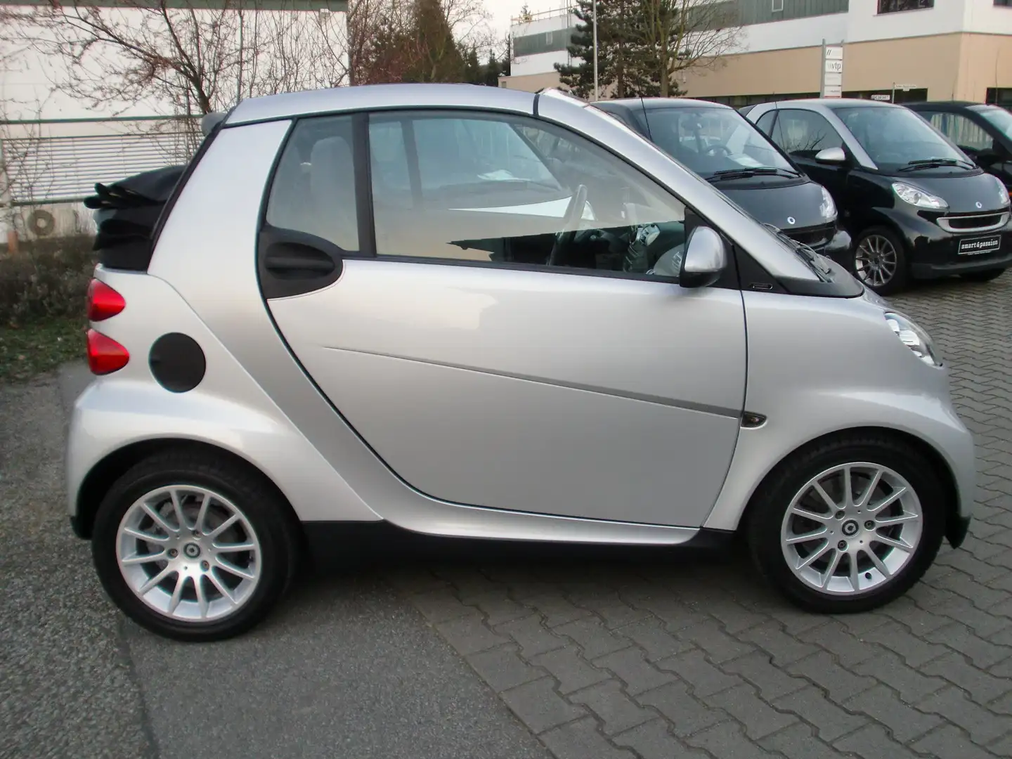 smart forTwo Cabrio Klima SHZ Alu Lichtpaket Uhr & DZM Silber - 2