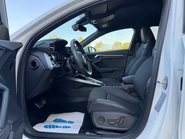 Audi A3 view 12