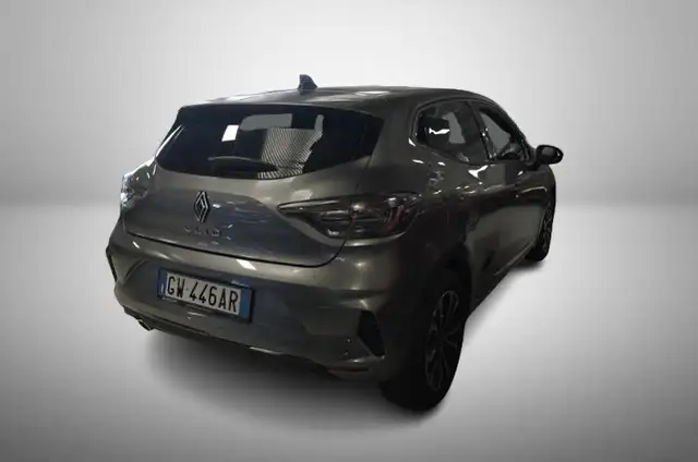 Renault Clio view 4