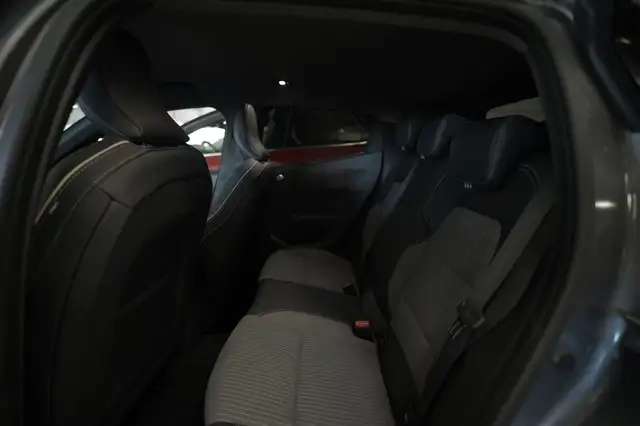 Renault Clio view 13