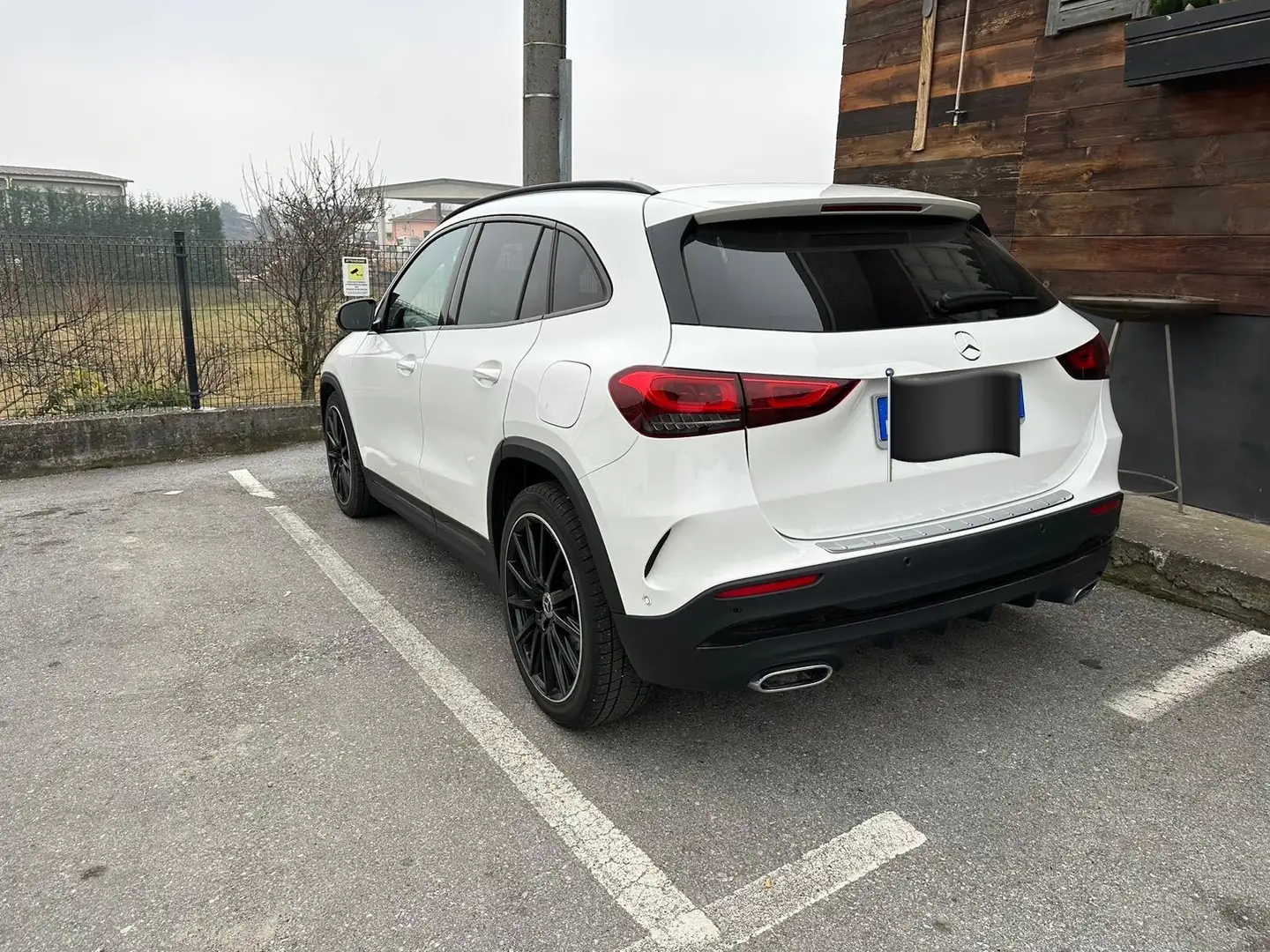 Mercedes-Benz GLA 180 GLA-H247 2020d Premium auto Bianco - 1