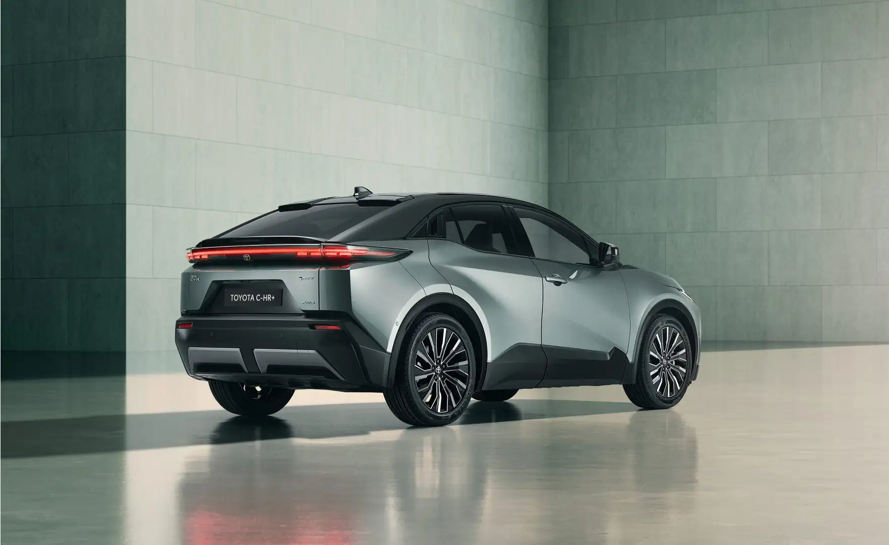 Toyota C-HR+ First Ed.| Div kleuren vrd First Edition 77 kWh Grau - 2