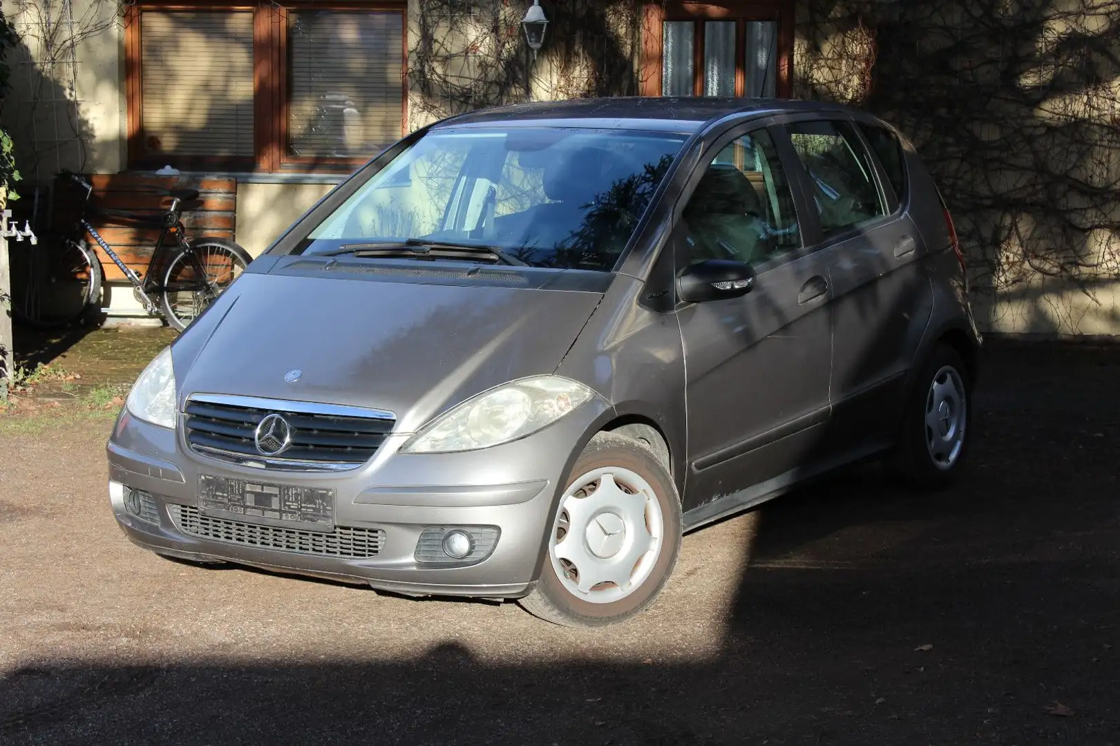 Mercedes-Benz A 170 *TÜV 06/2026* Grau - 1