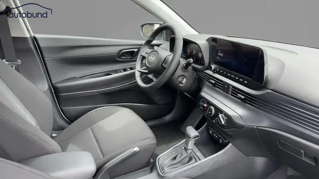 Hyundai i20 view 5