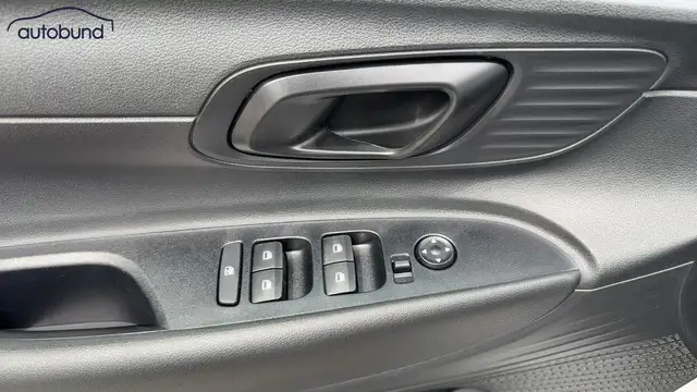 Hyundai i20 view 11