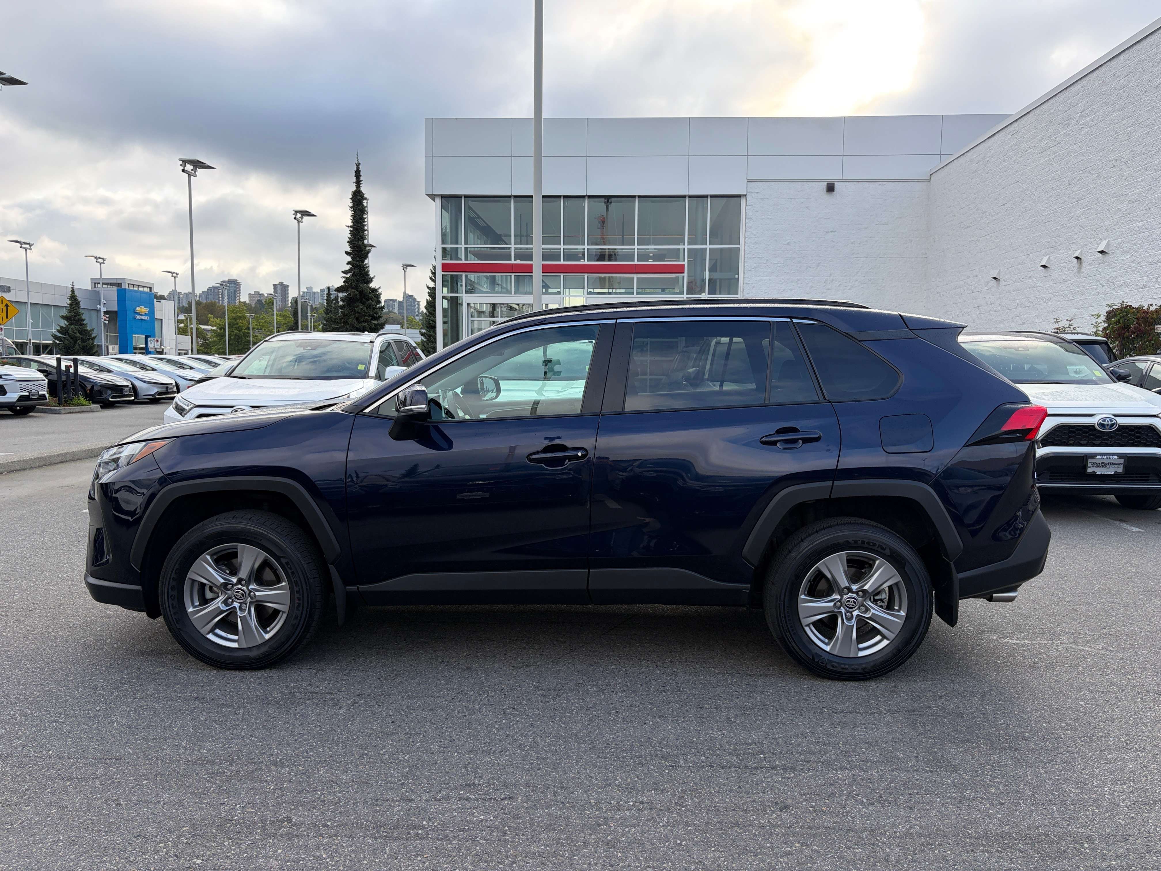 2024 Toyota RAV4 XLE AWD — снимка 1