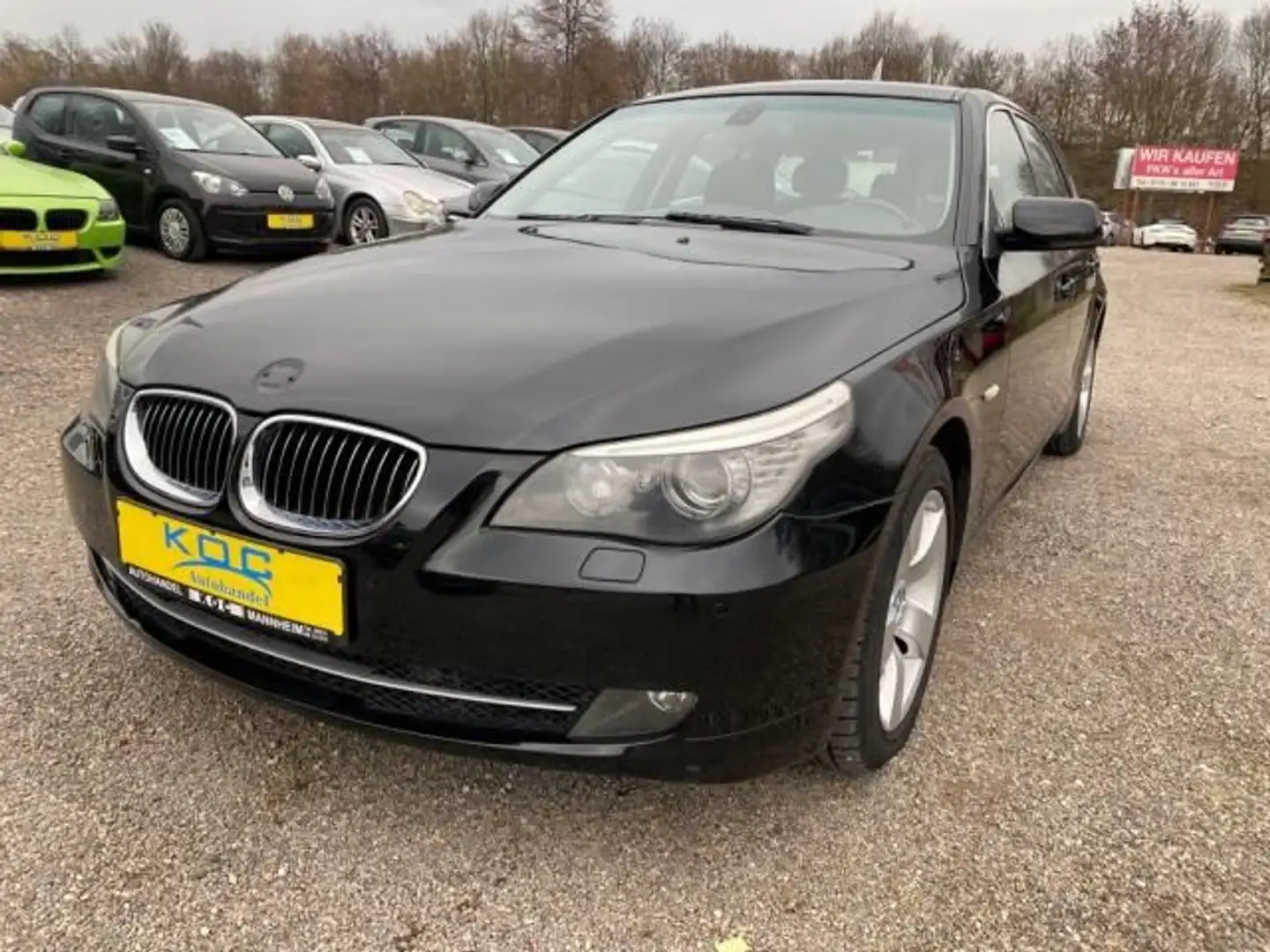 BMW 530 d xDrive Touring Edition Lifestyle crna - 1