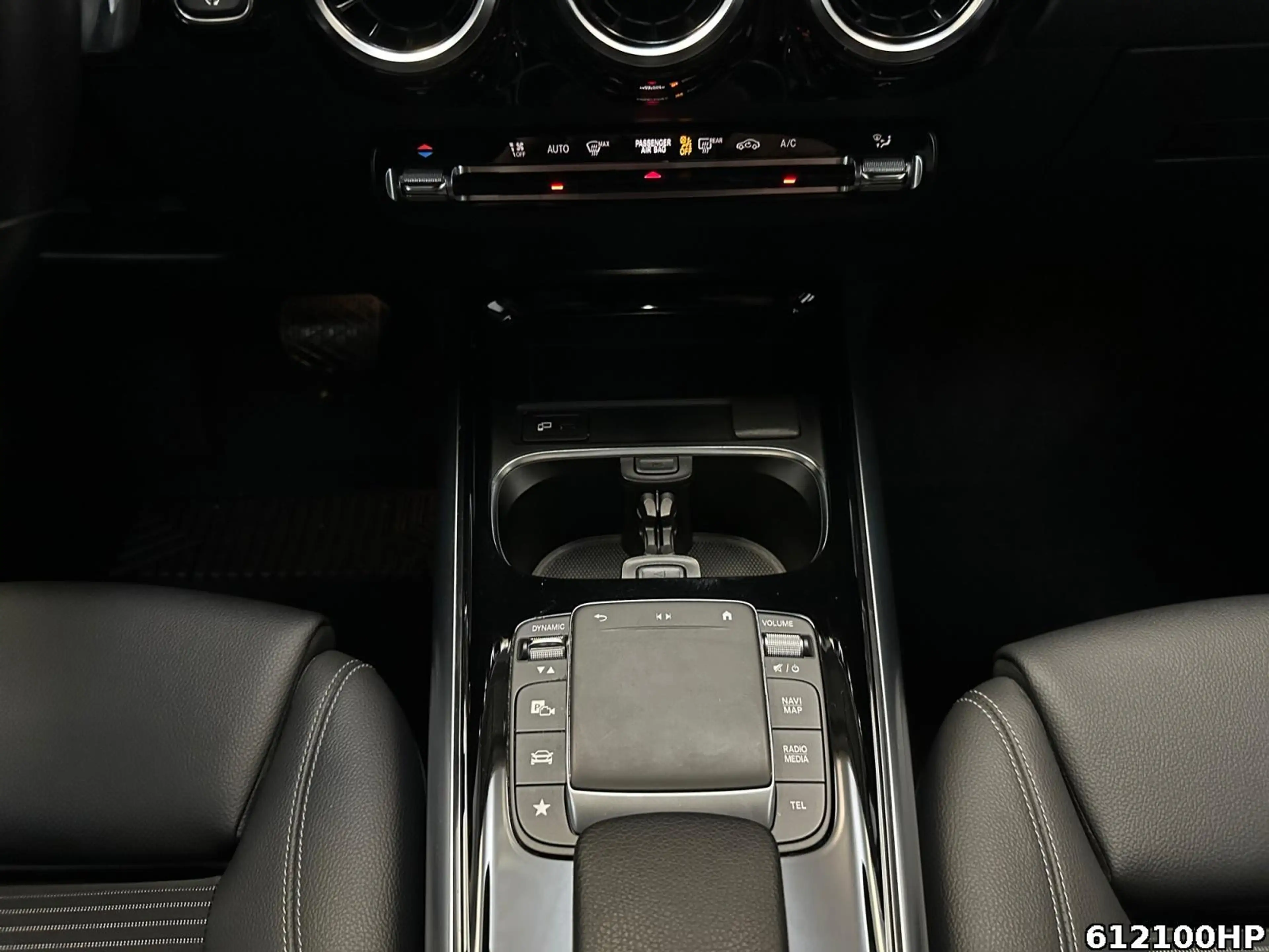 Mercedes-Benz GLA 200 Progressive Night AHK Kamera Soundsyst. — photo 8
