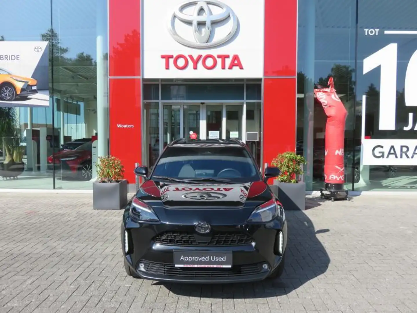 Toyota Yaris Cross 1.5 Hybr. Elegant Zwart - 2