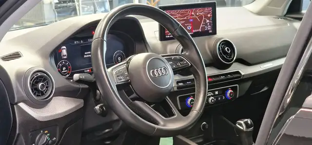 Audi Q2 view 11
