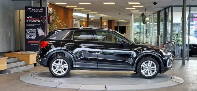 Audi Q2 view 5