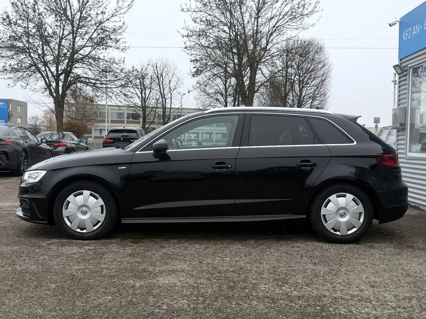 Audi A3 Sportback Ambition*AUTOMATIK*S-LINE*ACC*PANO* Schwarz - 2