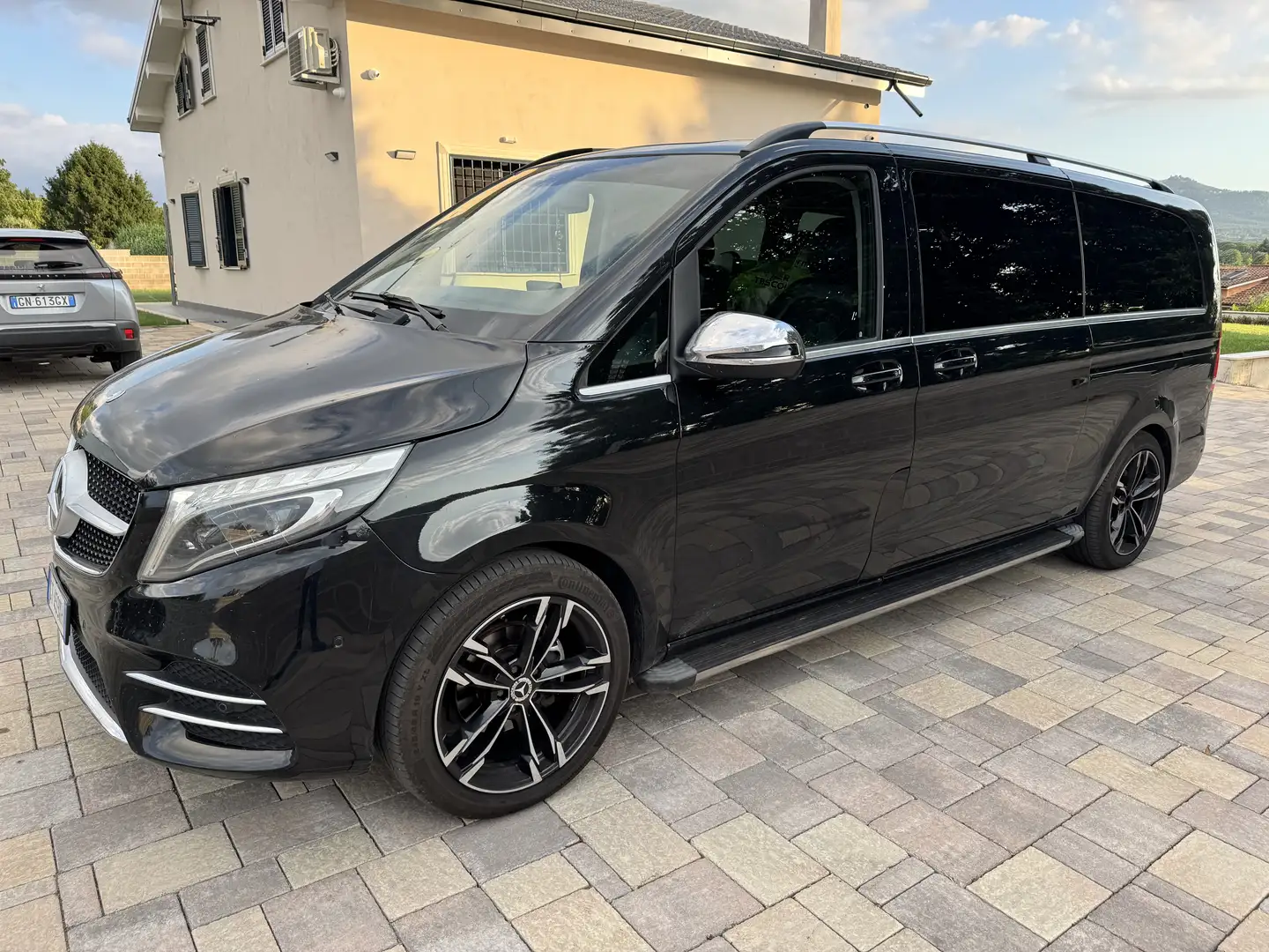 Mercedes-Benz V 220 Premium extralong - 1