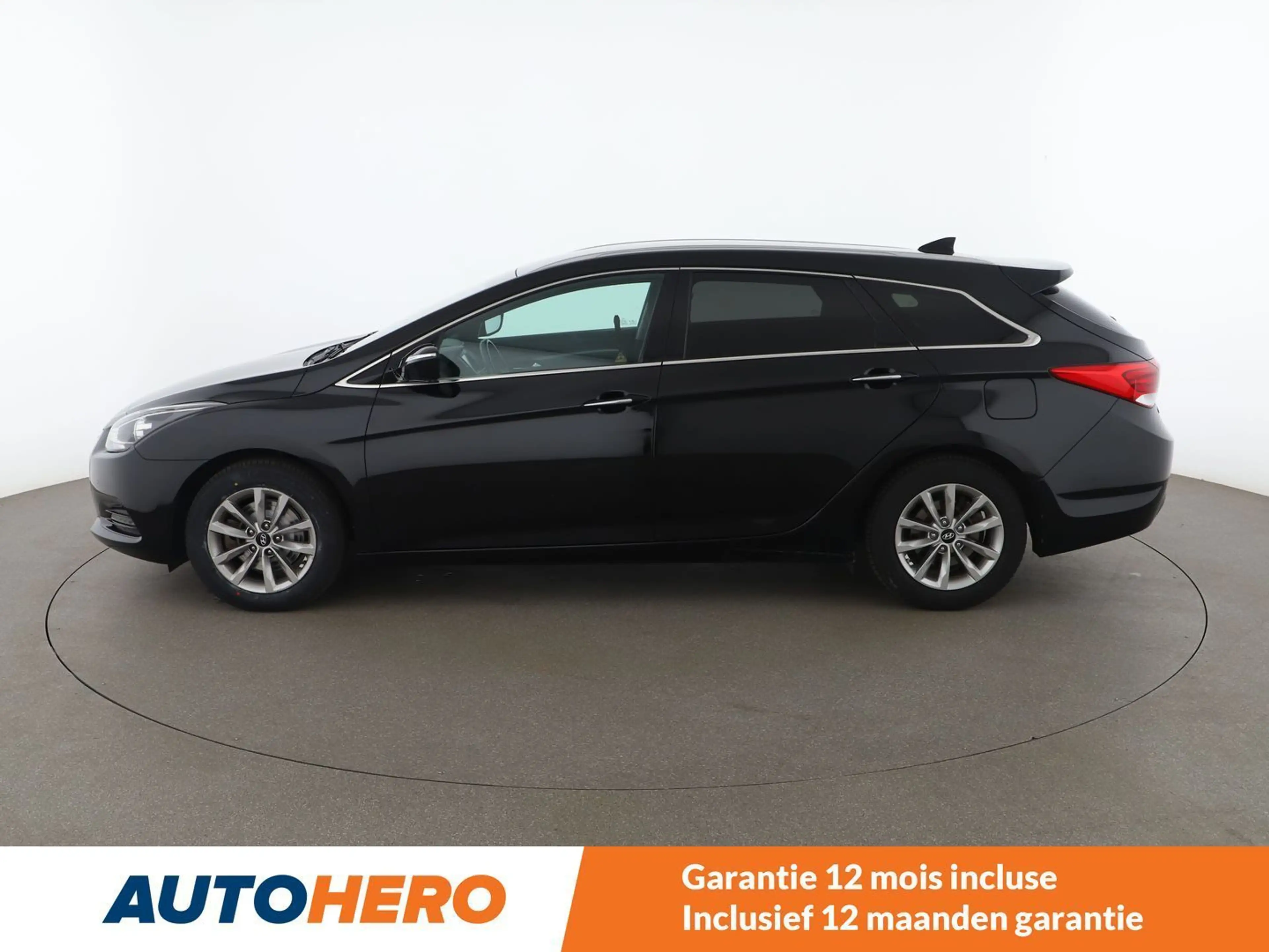 Hyundai i40 1.6 Trend Blue — photo 3
