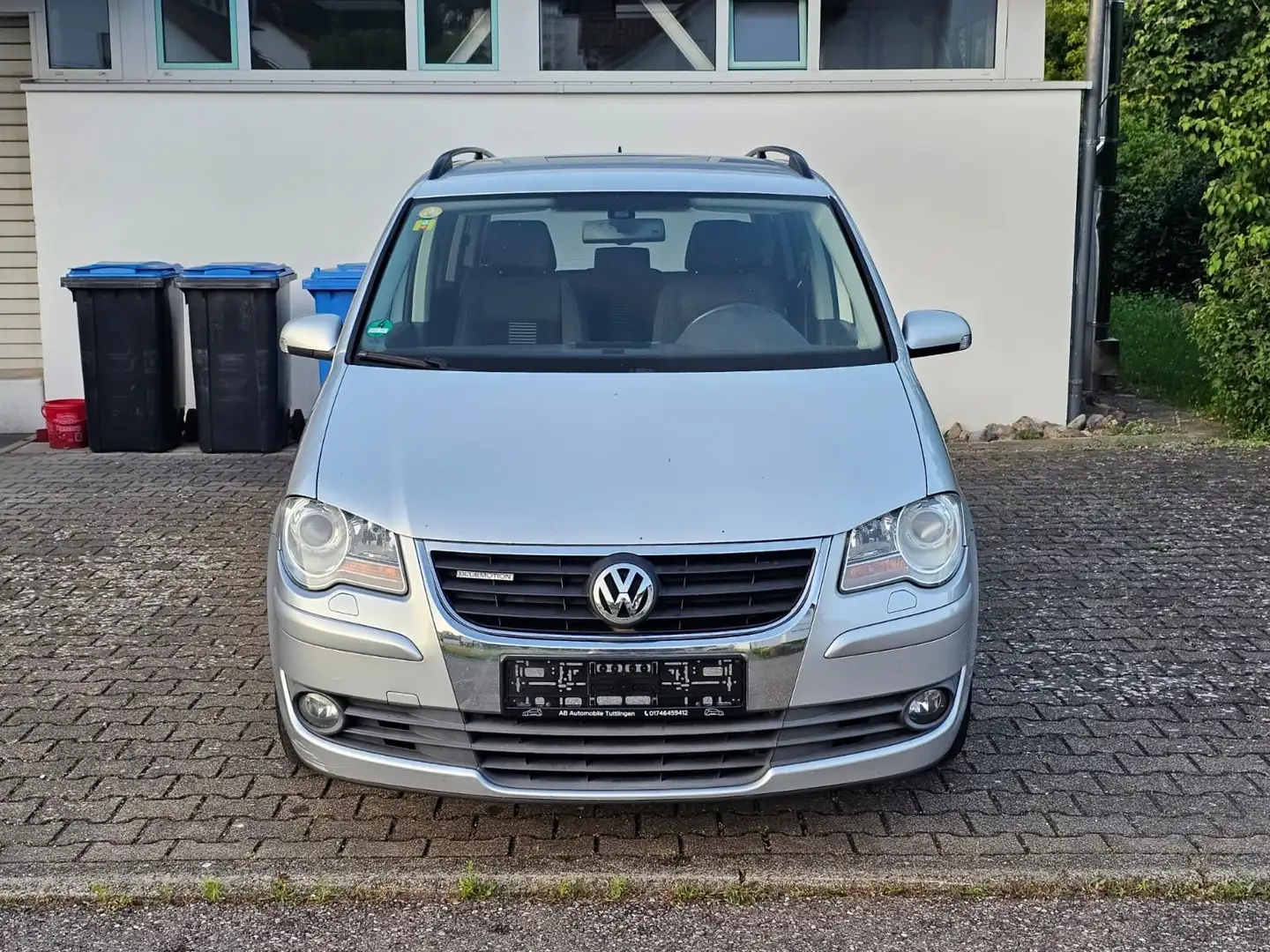 Volkswagen Touran United BlueMotion *SCHECKHEFT; TÜV BIS 02/2027* Gris - 1