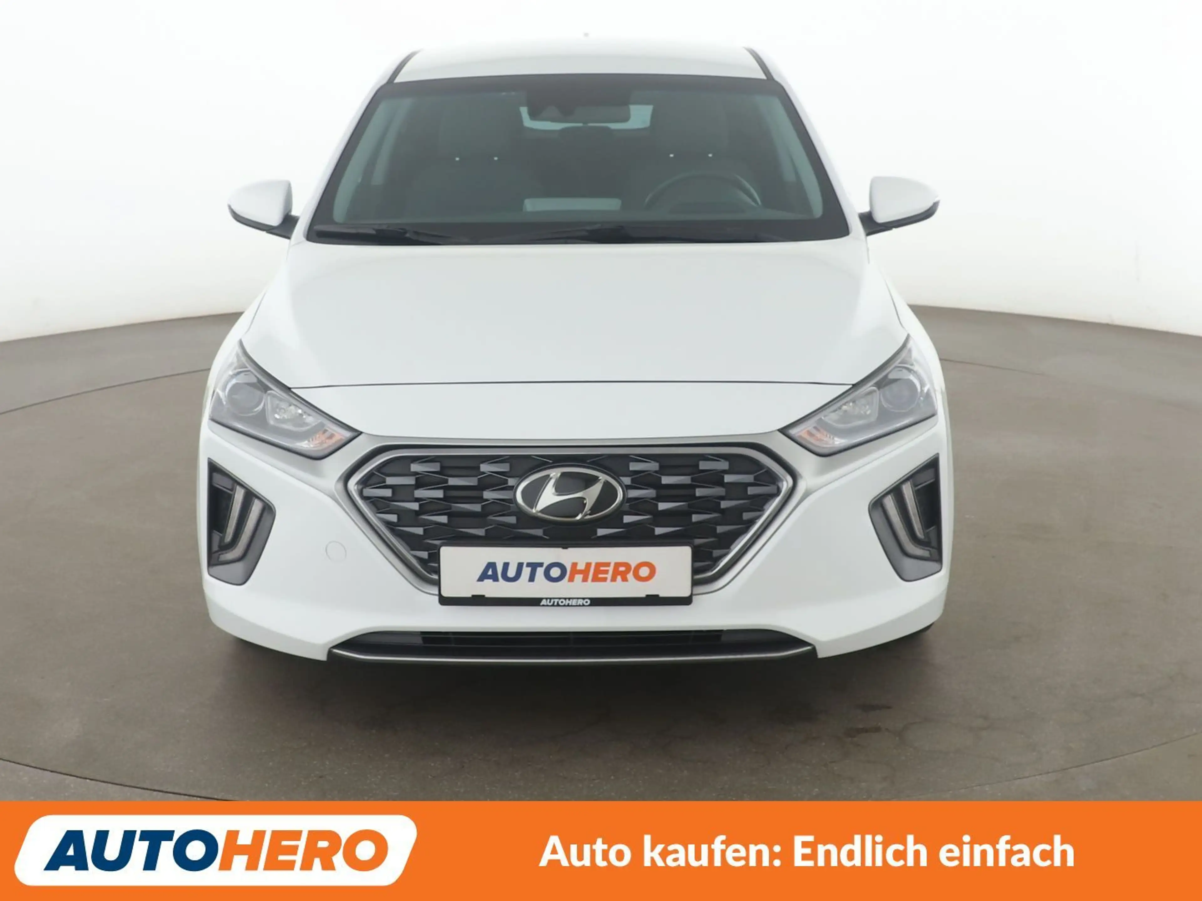 Hyundai IONIQ 1.6 Hybrid *TEMPO*PDC*CAM* — photo 9