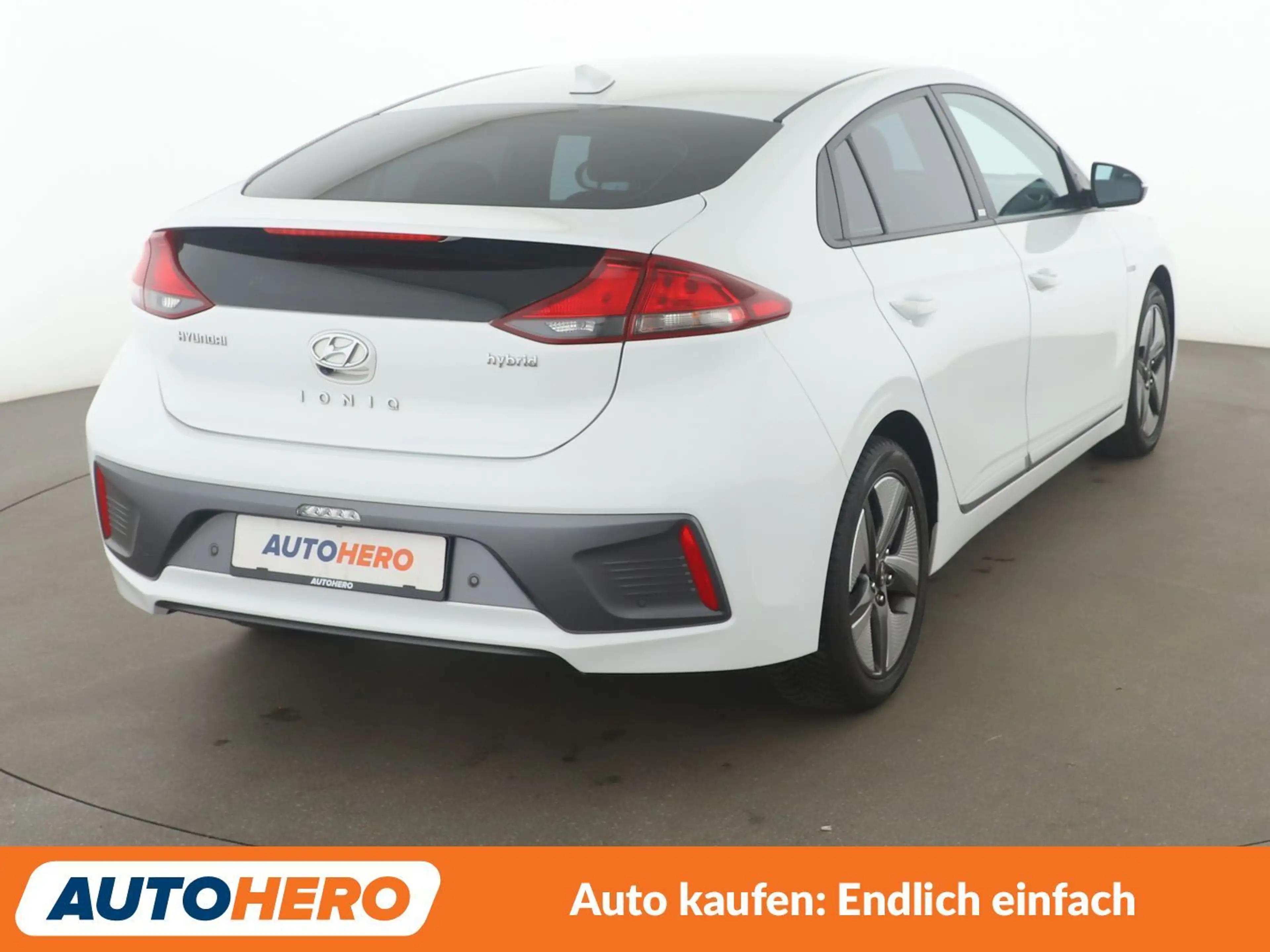 Hyundai IONIQ 1.6 Hybrid *TEMPO*PDC*CAM* — photo 6