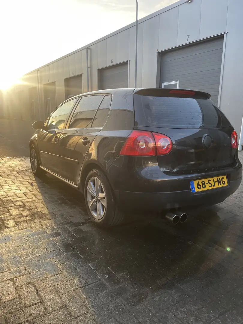 Volkswagen Golf 1.6 FSI Zwart - 2