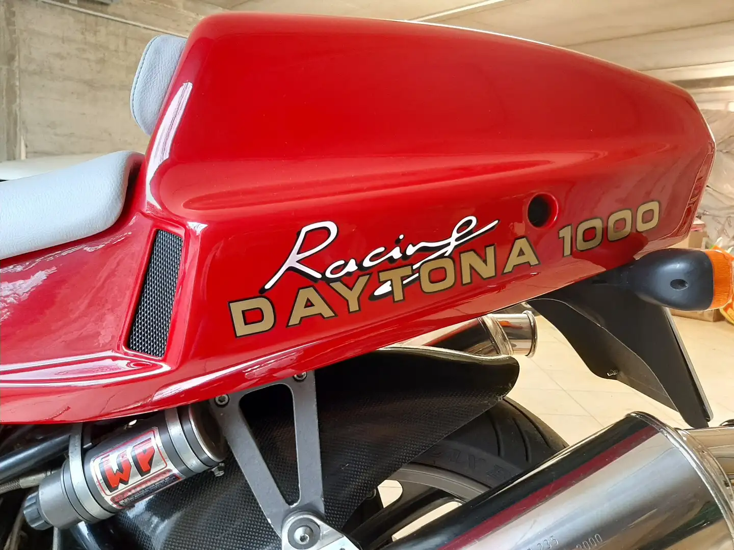 Moto Guzzi 1000 Daytona Racing Red - 1