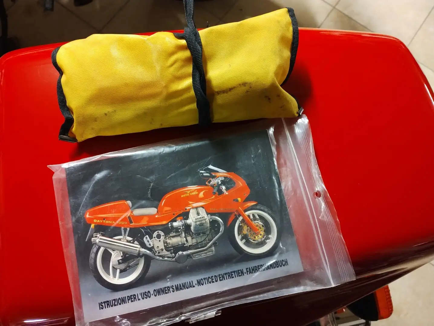 Moto Guzzi 1000 Daytona Racing Rosso - 2