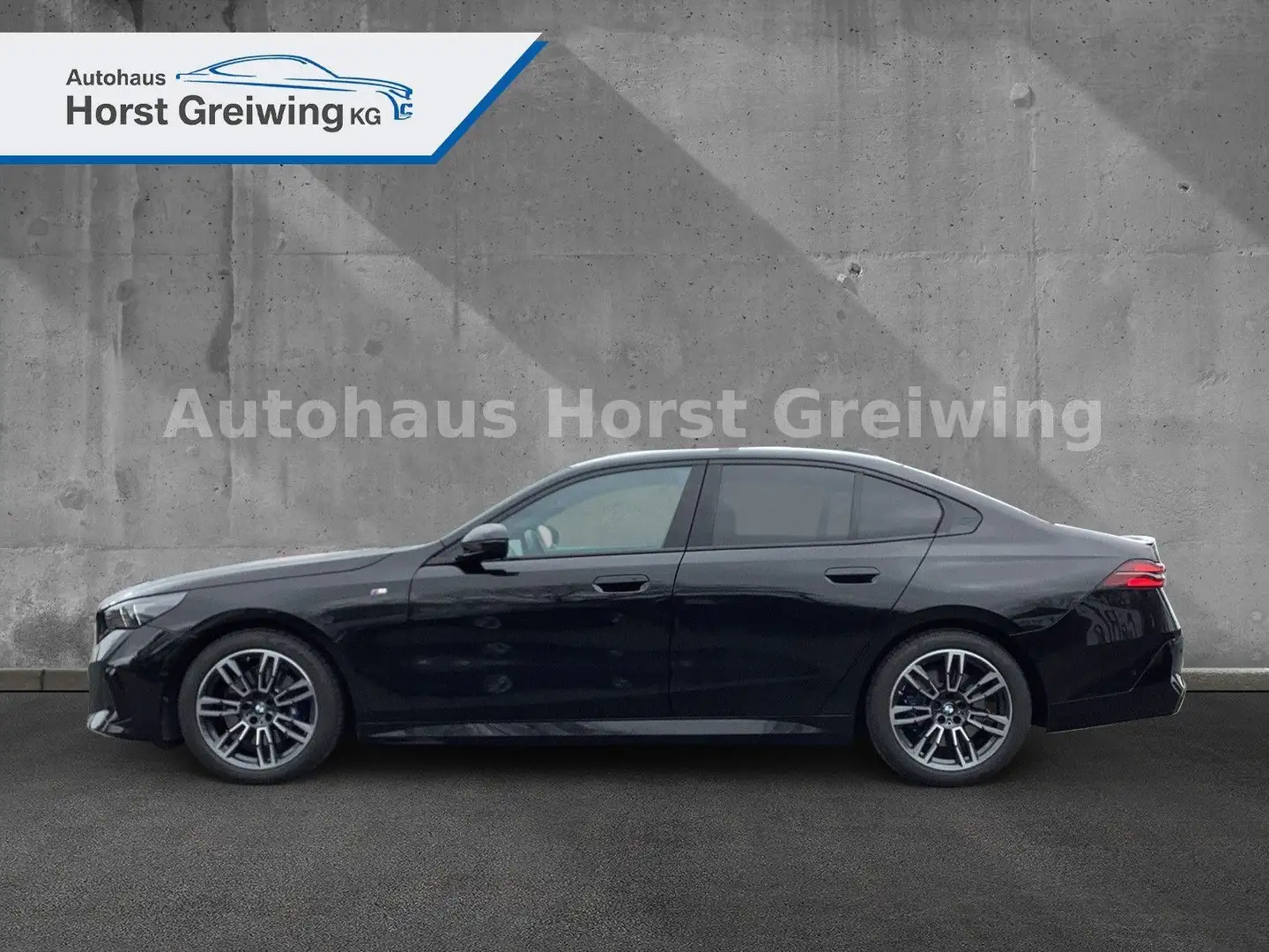 BMW 520 d xDrive M Sport Zwart - 2