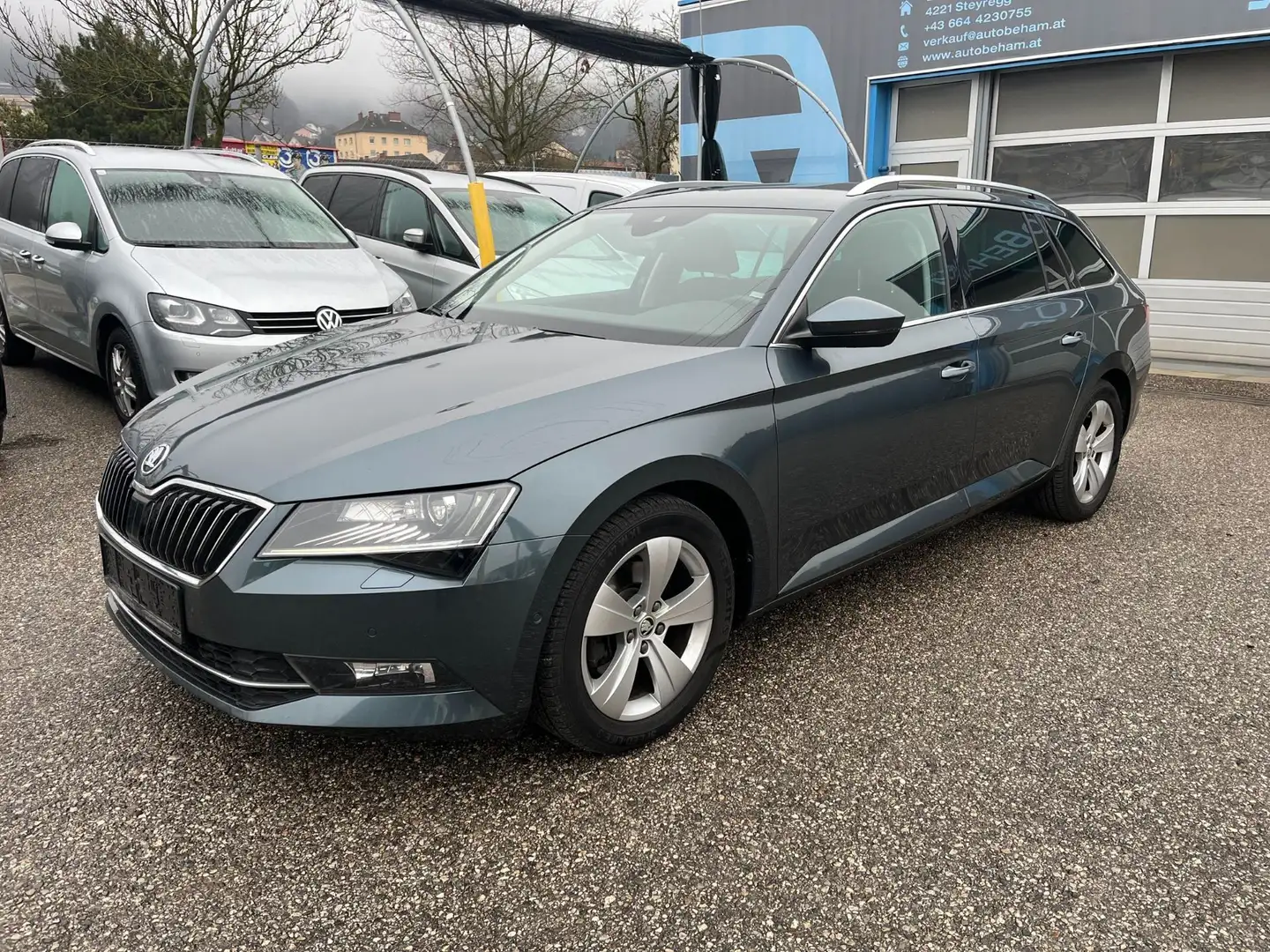 Skoda Superb Kombi 2,0 TDI Style DSG ACC-AHK-Kamera Grau - 1