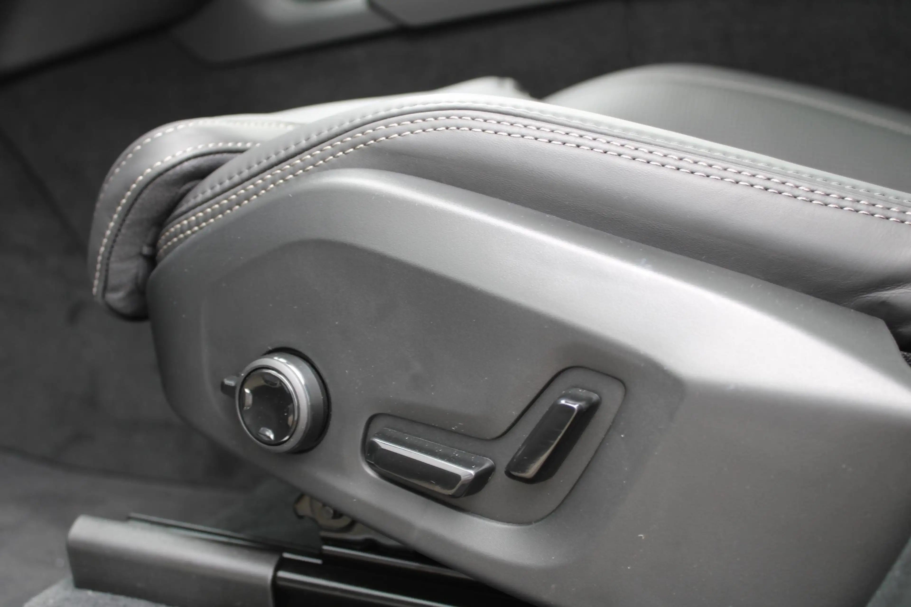 Volvo XC90 2.0 T8 Plug-in hybrid AWD Ultra Bright Exec. Ed. | — photo 13
