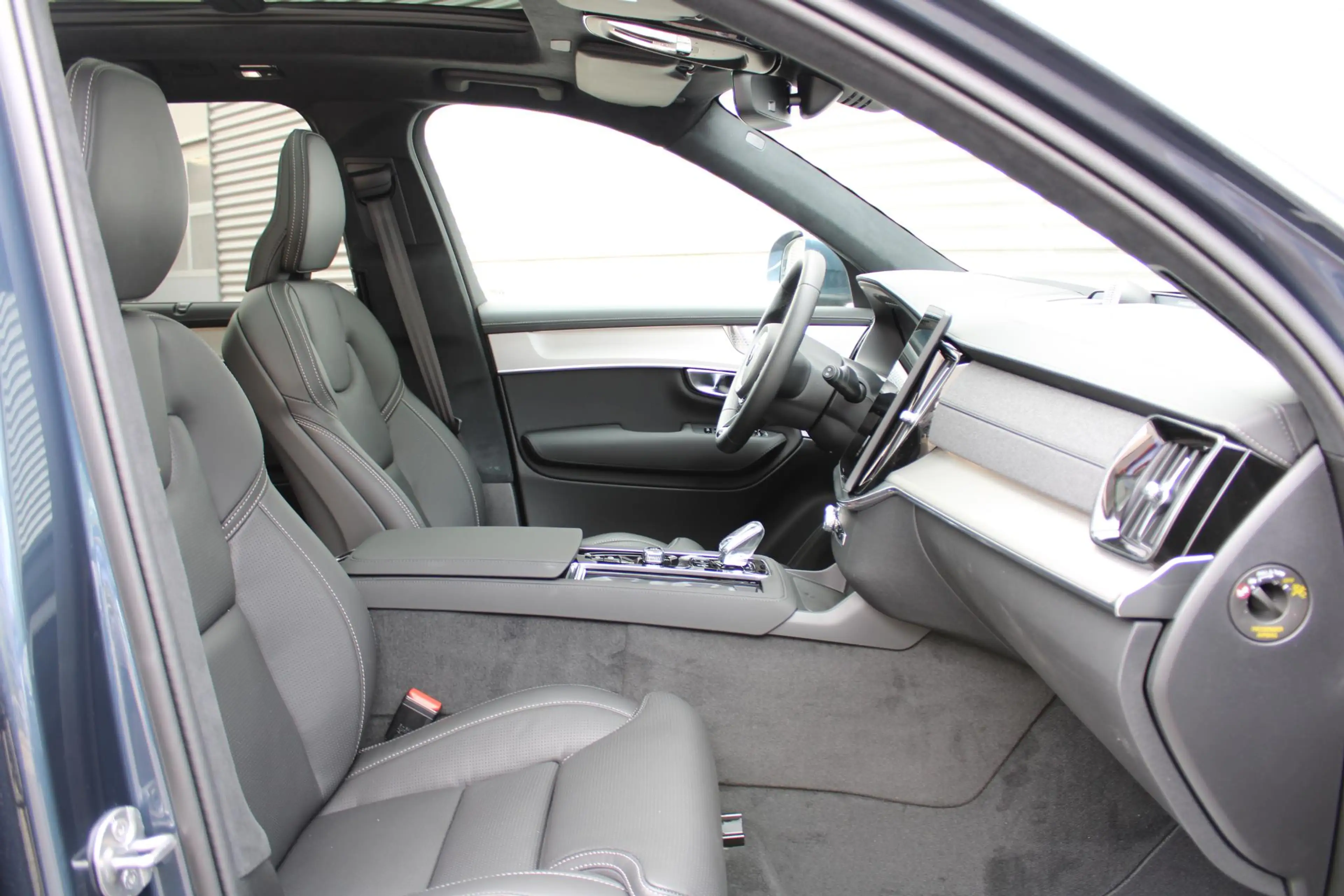 Volvo XC90 2.0 T8 Plug-in hybrid AWD Ultra Bright Exec. Ed. | — photo 3