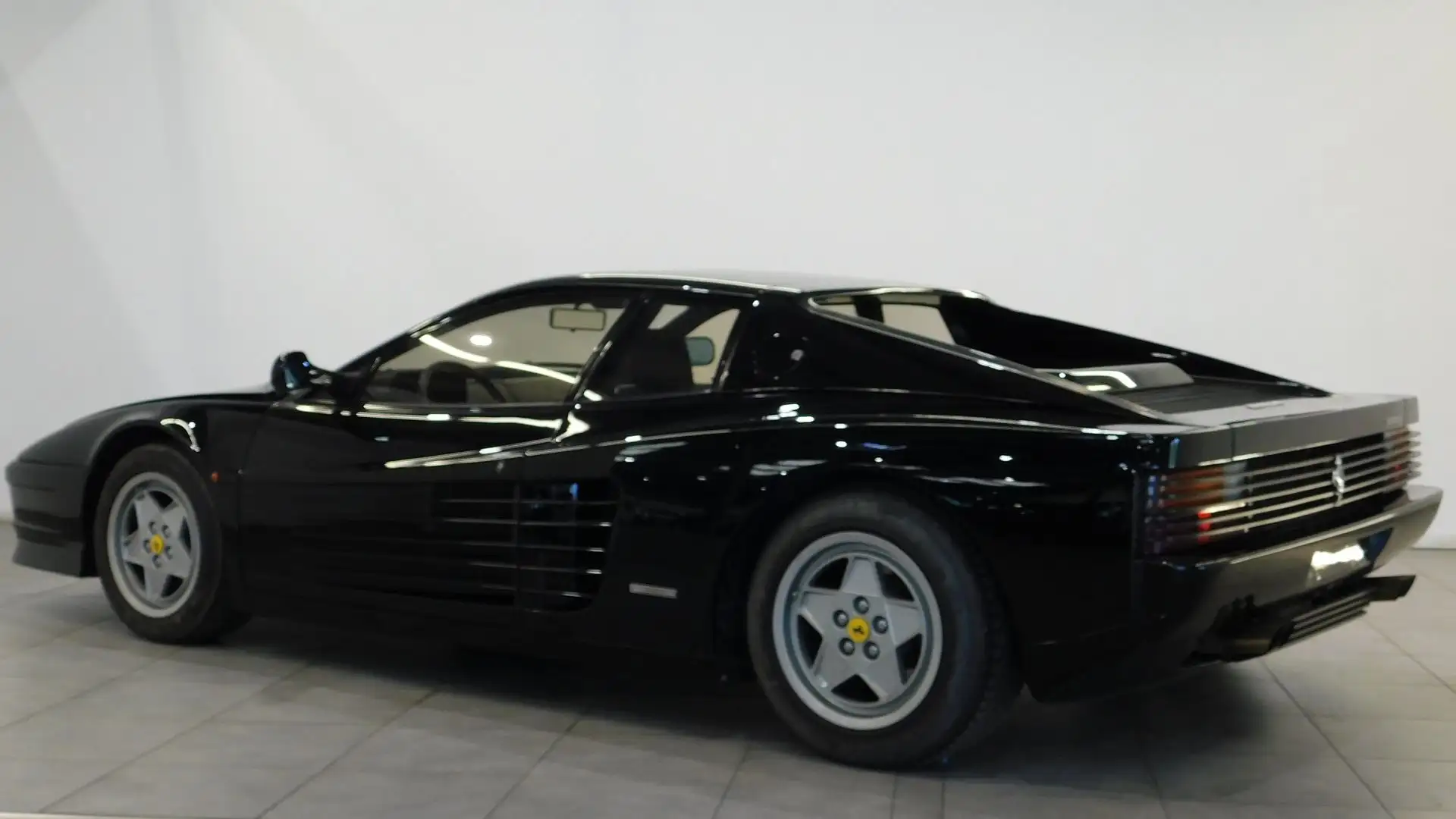 Ferrari Testarossa 5.0 V12 380 Czarny - 2