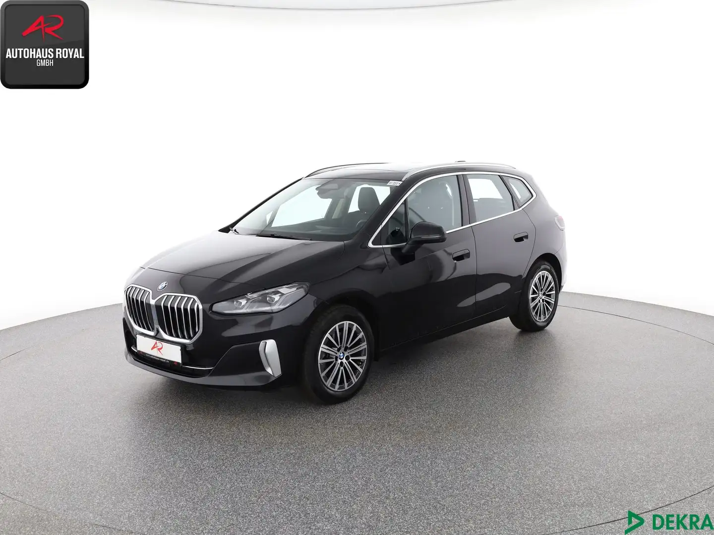 BMW Active Hybrid 7 220 Active Tourer i KEYLESS,H/K,360GRAD,HUD,PANO Schwarz - 1