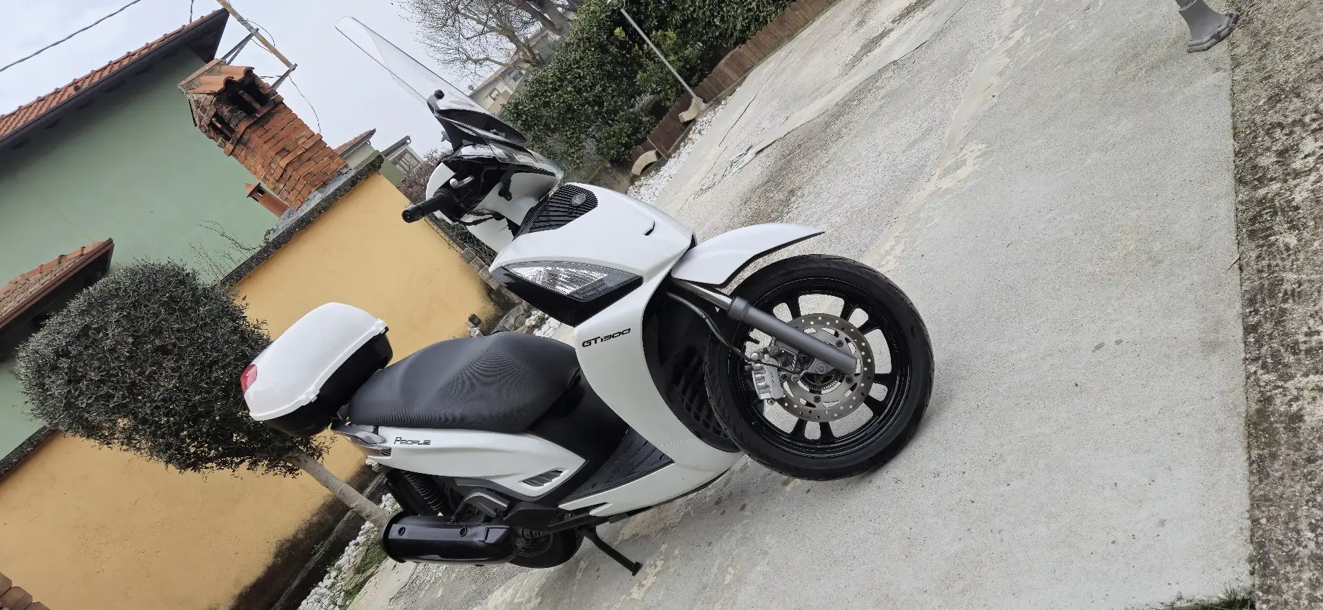 Kymco People GT300i Blanco - 2