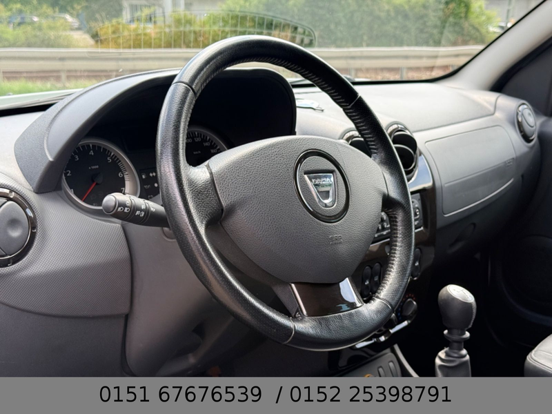 Dacia Duster I Prestige 4x4 TÜV AHK Klimaanlage — photo 13