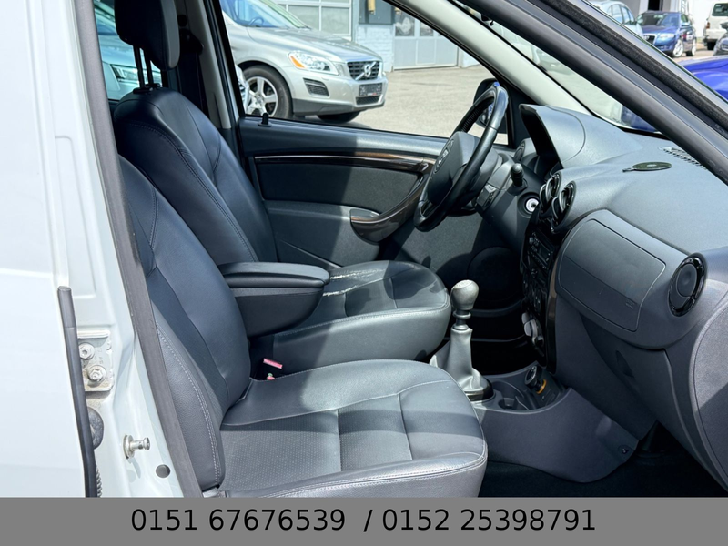 Dacia Duster I Prestige 4x4 TÜV AHK Klimaanlage — photo 6