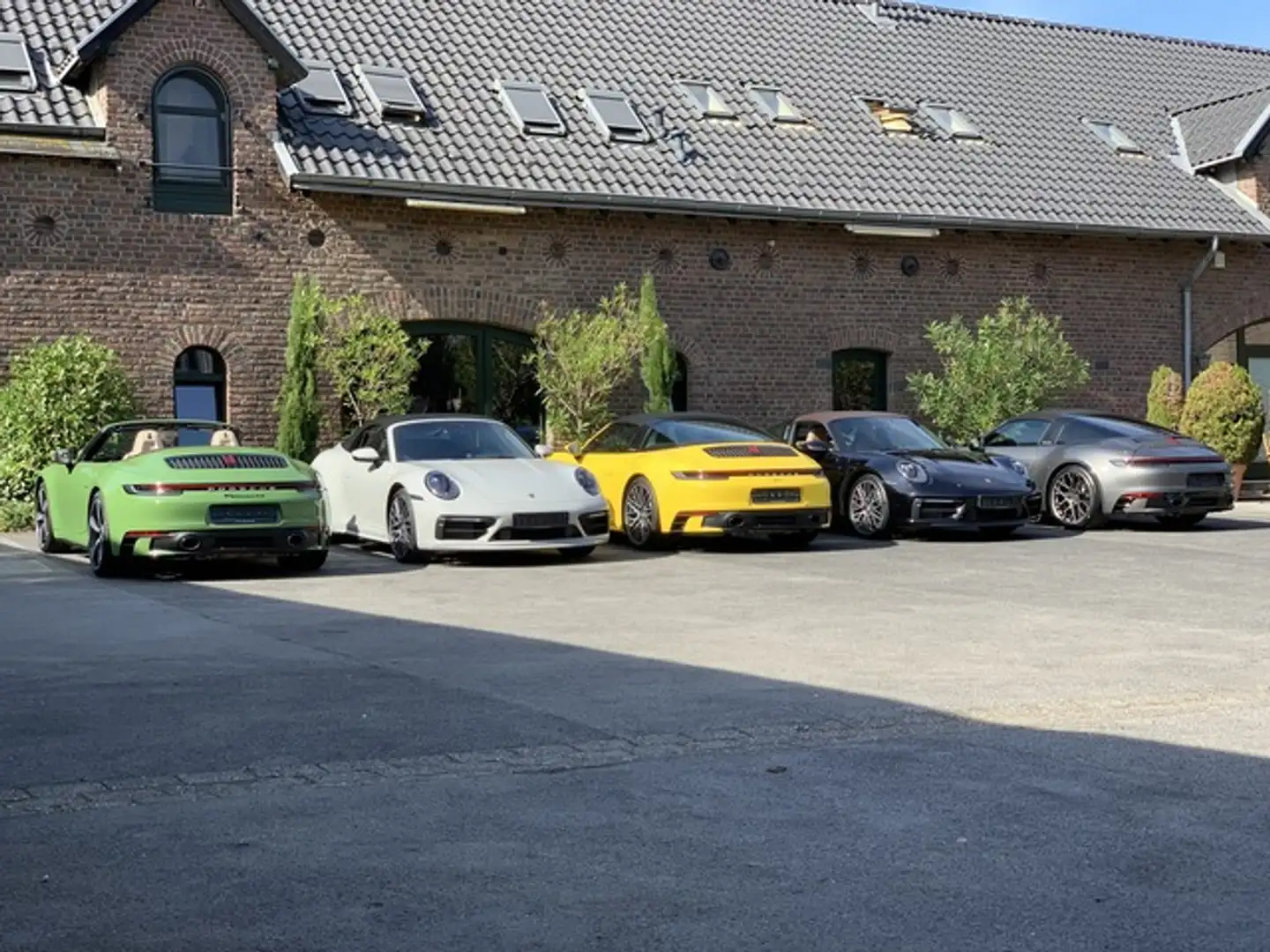 Porsche 992 911 Targa 4 GTS *KREIDE-KALKBEIGE*INNODRIVE*HD-MAT Gris - 1