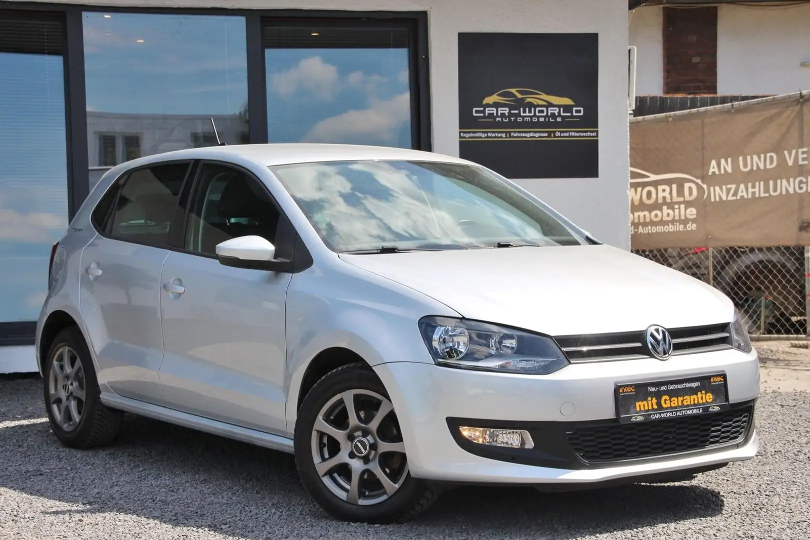 Volkswagen Polo V Automatik Navi Klima SHZ Garantie Team Срібний - 2