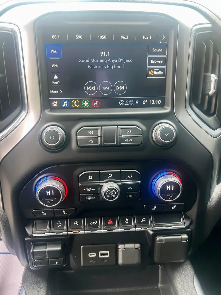 Chevrolet Silverado 1500 снимка Chevrolet Silverado 1500