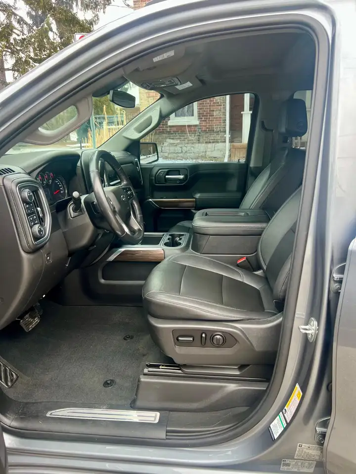 Chevrolet Silverado 1500 снимка Chevrolet Silverado 1500
