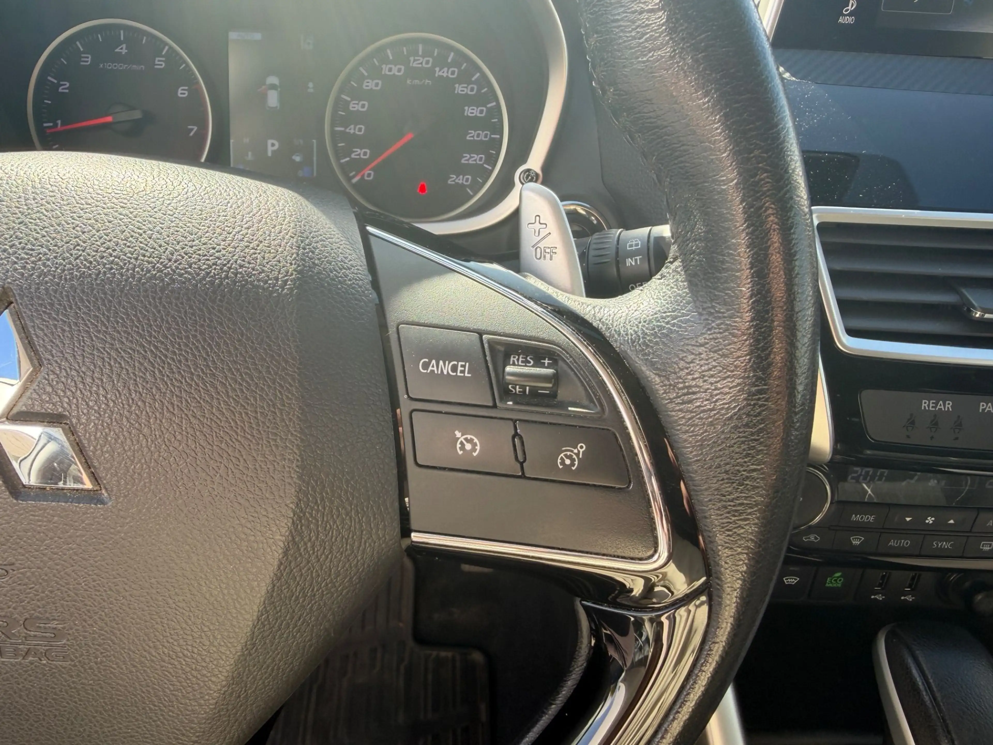 Mitsubishi Eclipse Cross 1,5L T-MIVEC Autom. Allrad Winterpaket — photo 19
