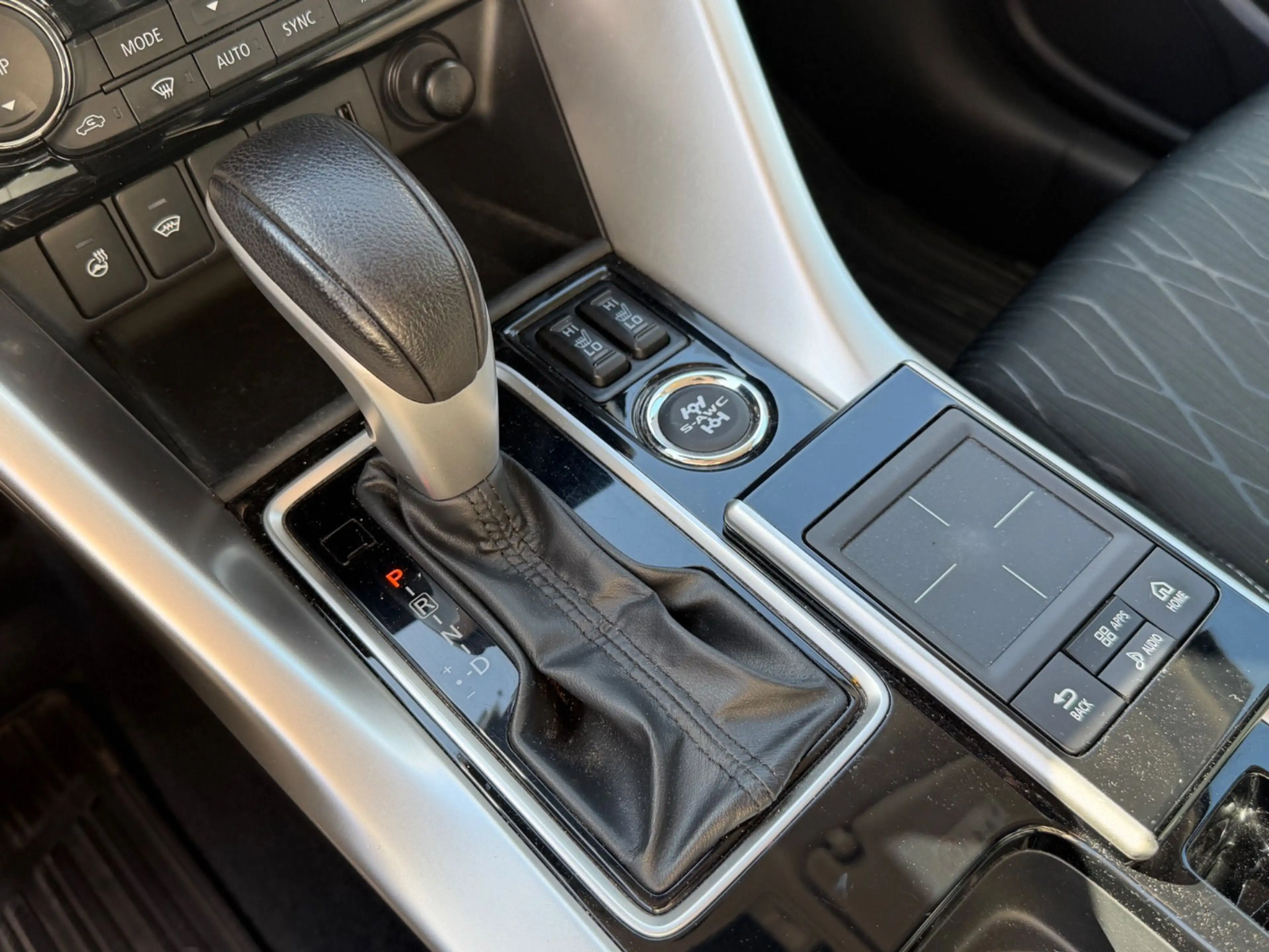Mitsubishi Eclipse Cross 1,5L T-MIVEC Autom. Allrad Winterpaket — photo 17