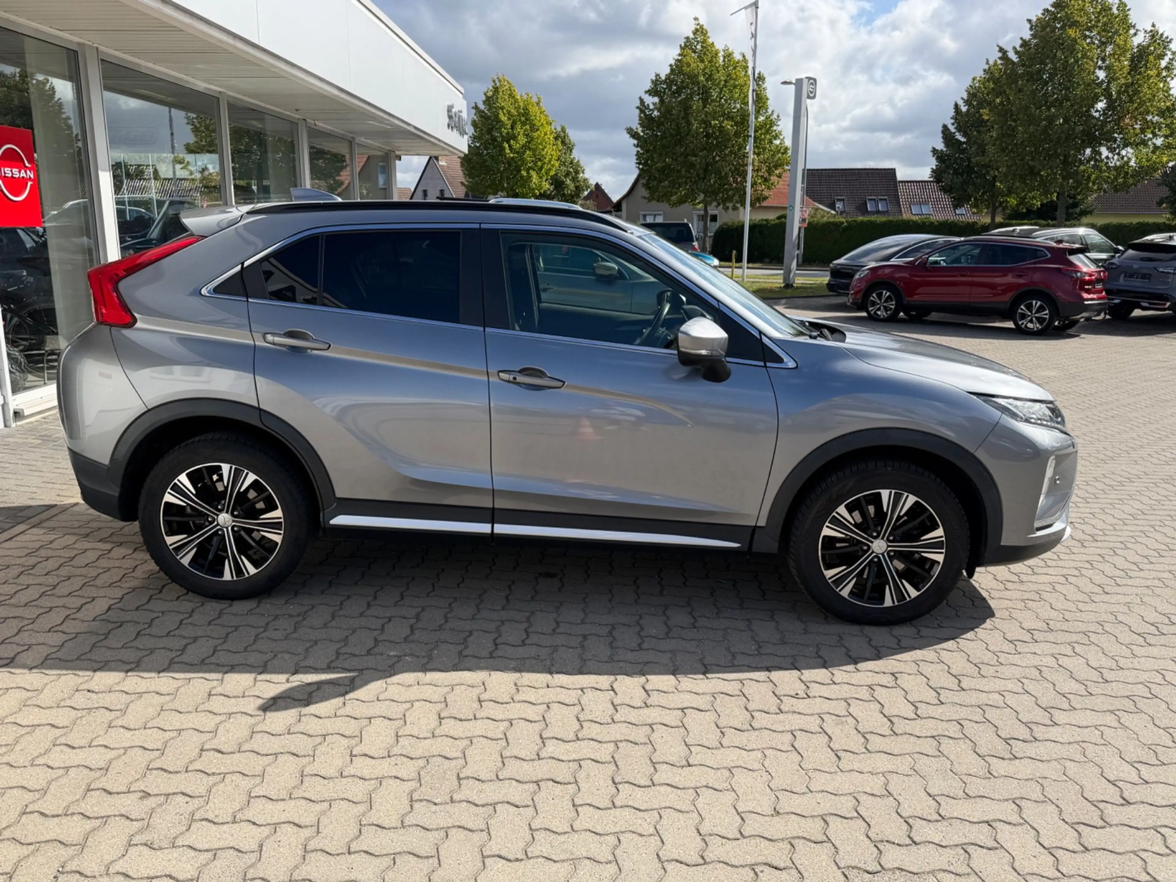 Mitsubishi Eclipse Cross 1,5L T-MIVEC Autom. Allrad Winterpaket — photo 2