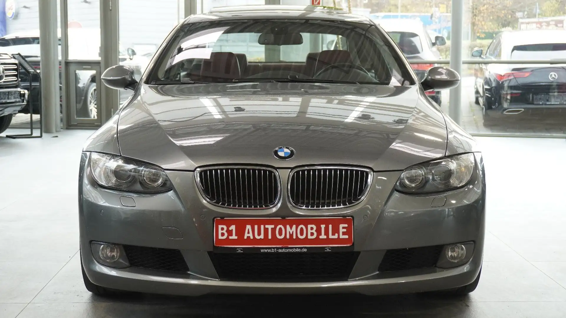 BMW 335 d Coupe*MEMORY*LEDER*PANO*NAVI* Grau - 2