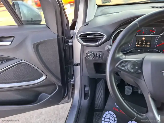 Opel Crossland X view 10