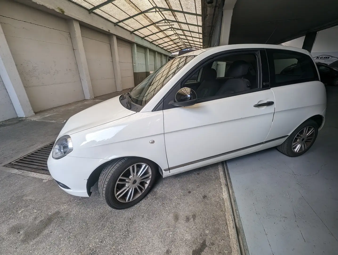 Lancia Ypsilon Y 1.4 16v Oro - 2