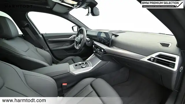 BMW 4 Series view 9