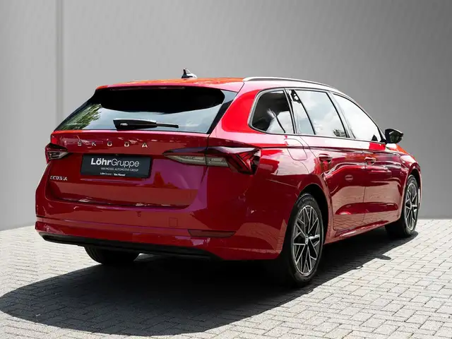 Skoda Octavia view 6