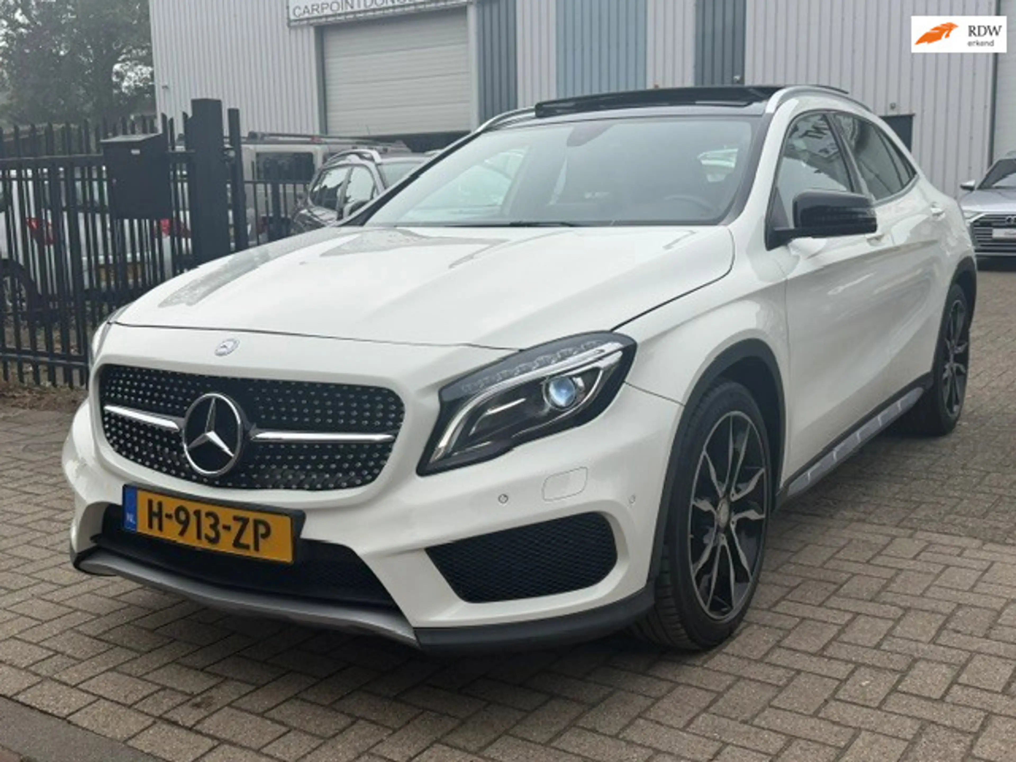 Mercedes-Benz GLA 250 AMG Pano LED Cruise Clima Topstaat!!