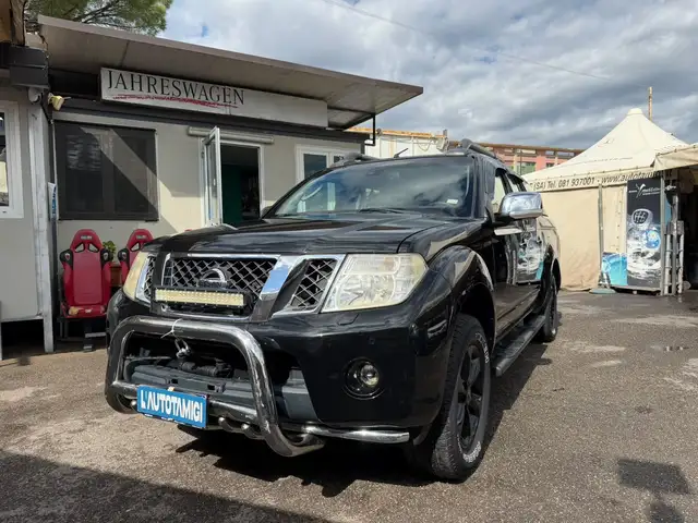 Nissan Navara Pick-Up 300 2.5 tdi Double Cab Efficient