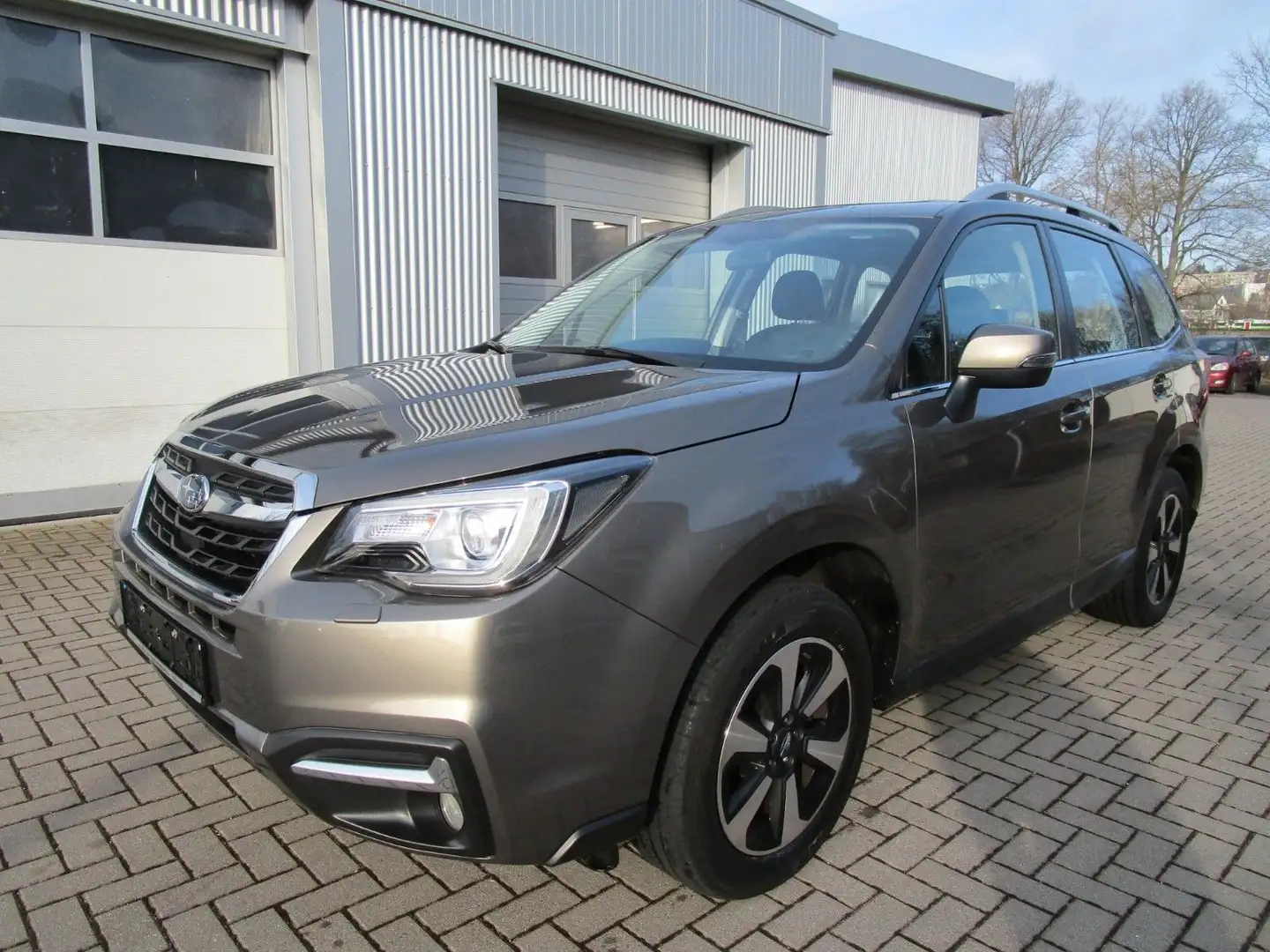 Subaru Forester 2.0X Exclusive+AZV+WR Brun - 1