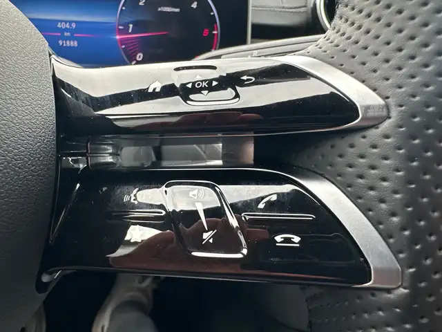 Mercedes-Benz 300 view 13